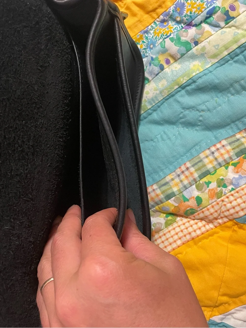 Vintage Coach 9755 Pocket purse black leather